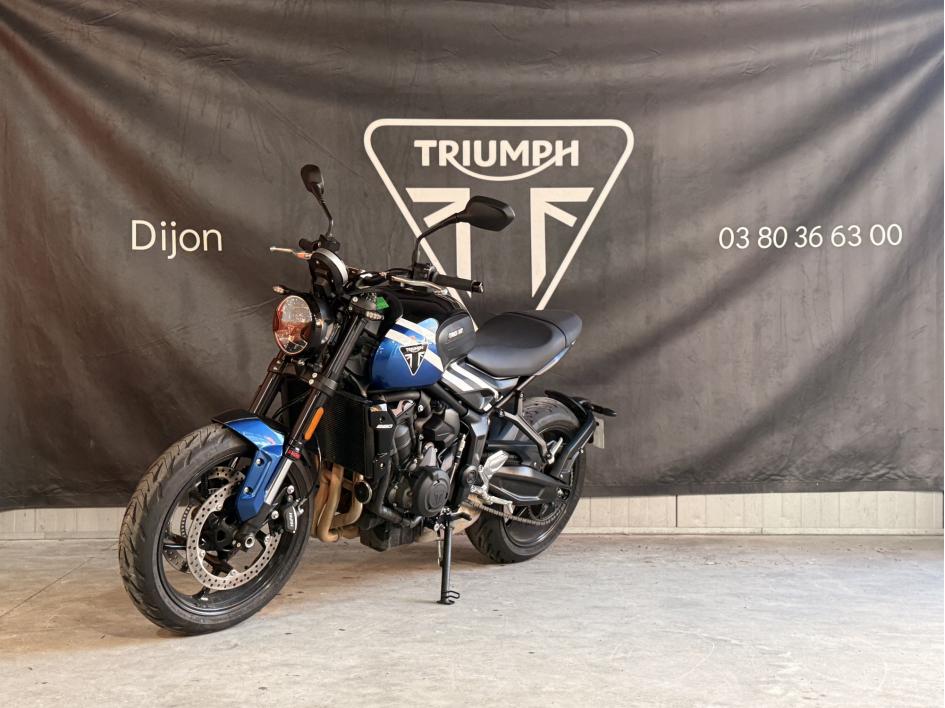 TRIUMPH TRIDENT 660