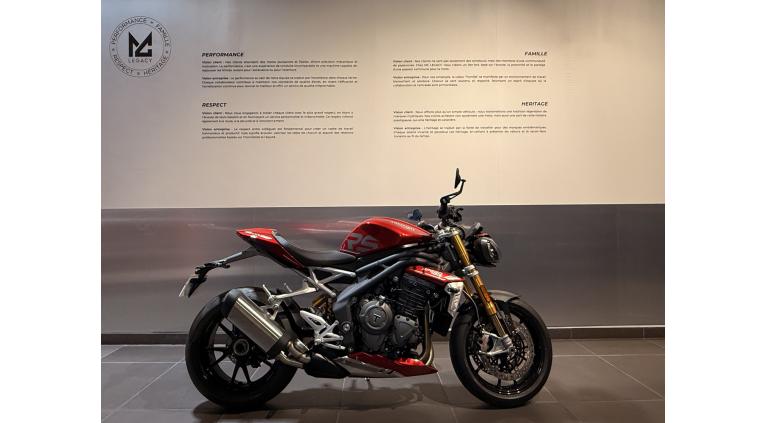 TRIUMPH SPEED TRIPLE 1200 RS